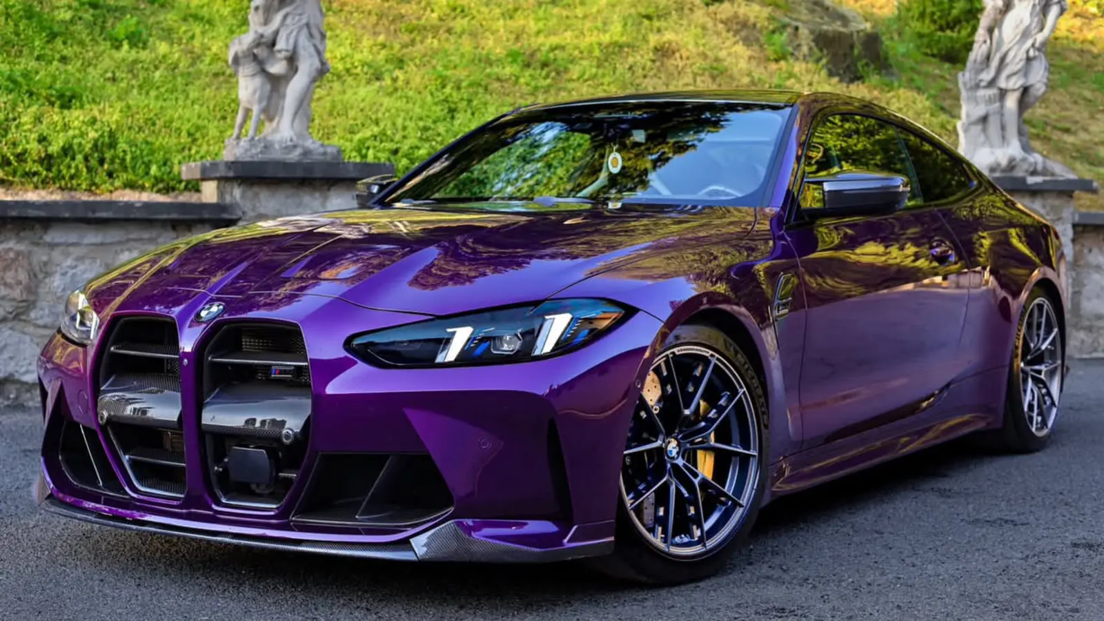 BMW M4 G82 z Eventuri sesalnim sistemom in karbonskim body kitom