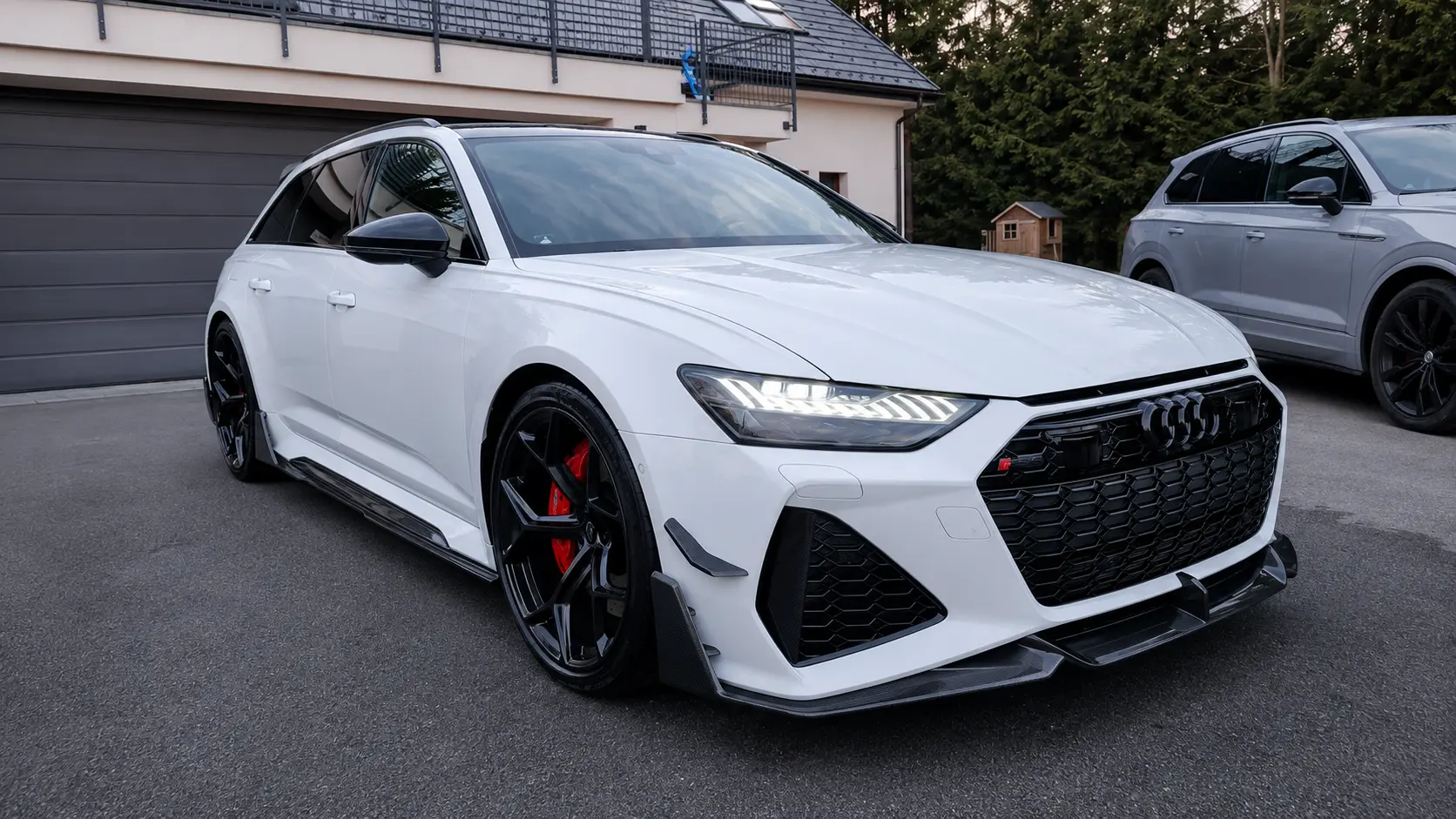 Audi RS6 Avant C8 Towma Carbon