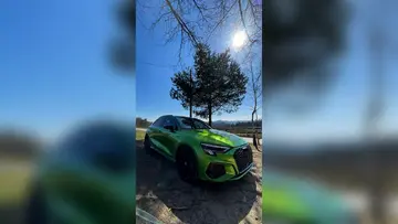 Sprednji pogled na Audi A3 Sportback z BJ Wheels platišči