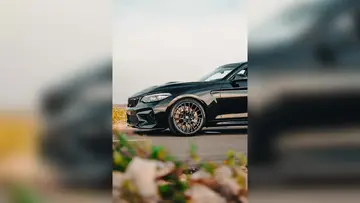Sprednji bočni pogled na BMW M2 F87