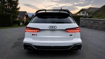 Audi RS6 zadnji difuzor